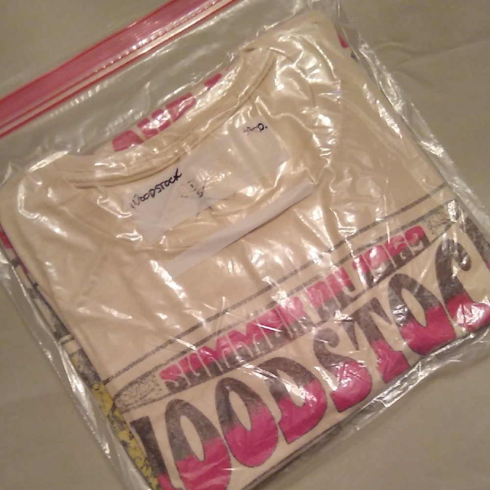 Woodstock T-Shirt - Picture 6 of 6